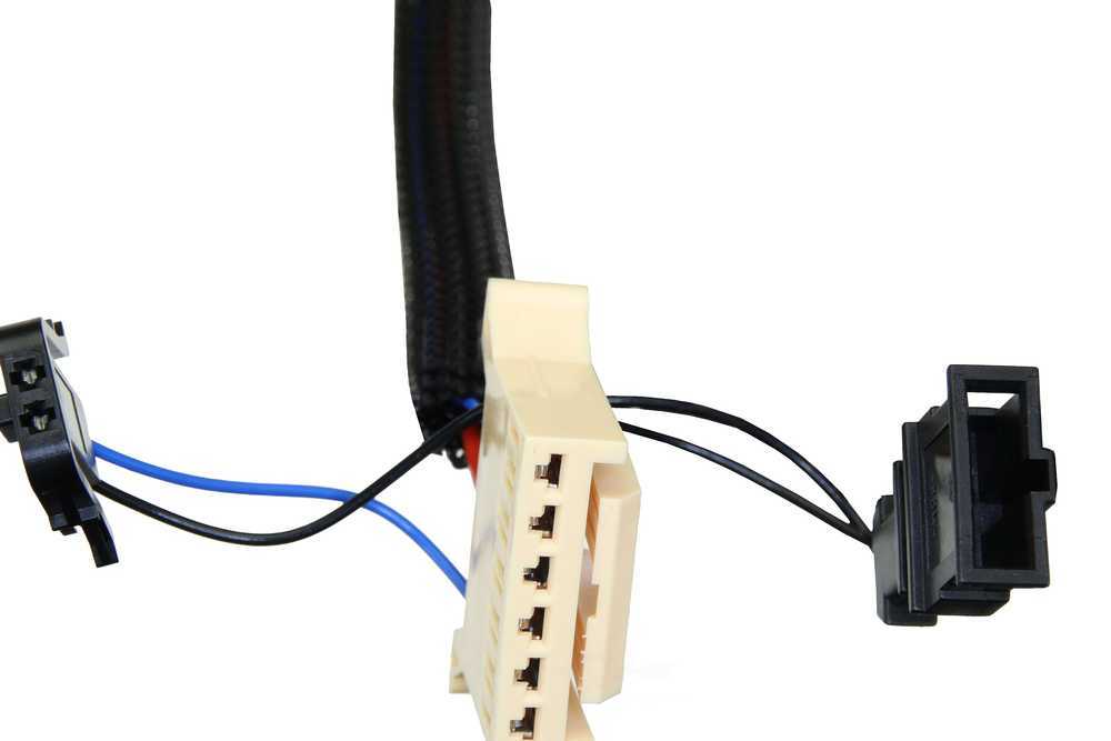 https://images.wrenchead.com/smartpages/partinfo_resize/URO/e/ee/lr043385_3.jpg